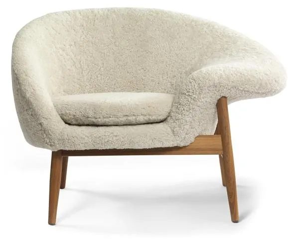 Warm Nordic Fried Egg Oikea Nojatuoli Lampaannahka Moonlight